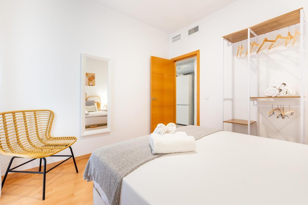 Wintowinrentals Superb New-Look Apartment Malaga Bagian luar foto