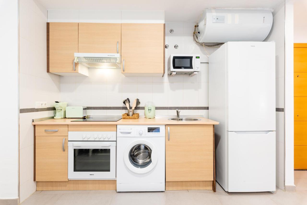Wintowinrentals Superb New-Look Apartment Malaga Bagian luar foto